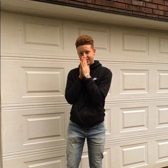 Meet your Posher, Nathan - Picture 1 of 1